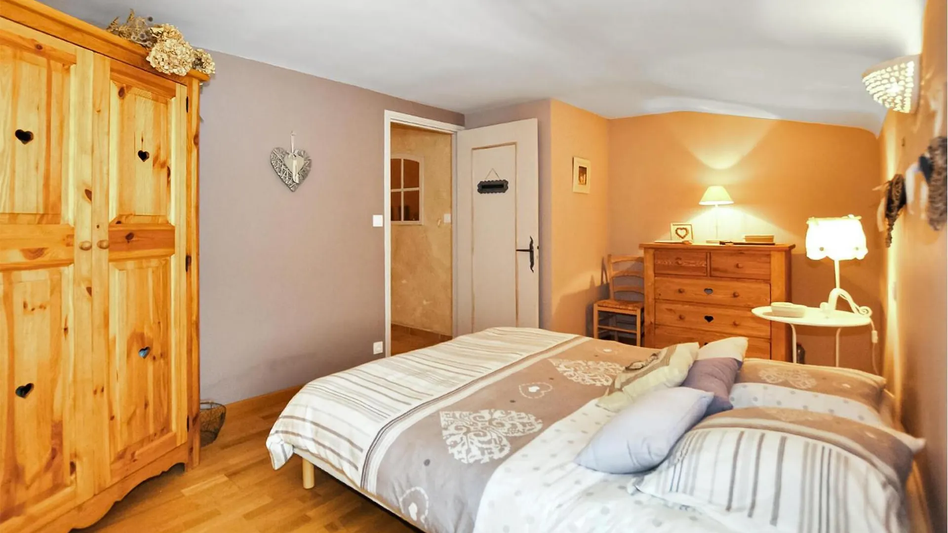 Gorgeous Home In Saint-Jean-Du-Bruel With Kitchen Γαλλία