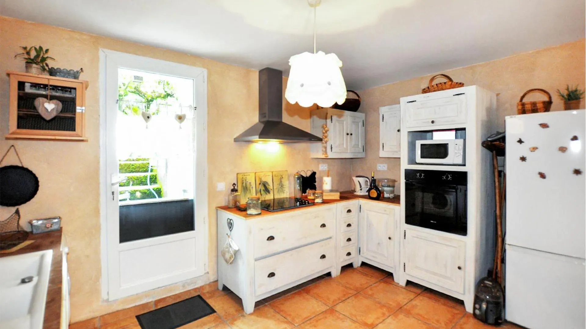 Σπίτι διακοπών Gorgeous Home In Saint-Jean-Du-Bruel With Kitchen Γαλλία