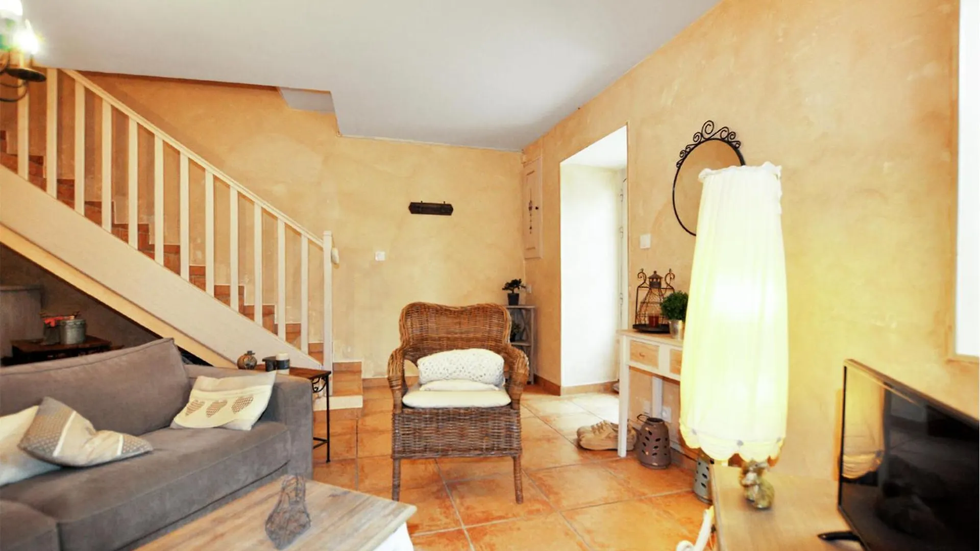 Gorgeous Home In Saint-Jean-Du-Bruel With Kitchen 0*,  Γαλλία